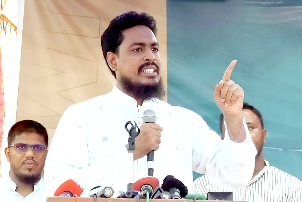 Akhtar Hossain announces hanging from a tree if women are attacked or harassed Onnetion