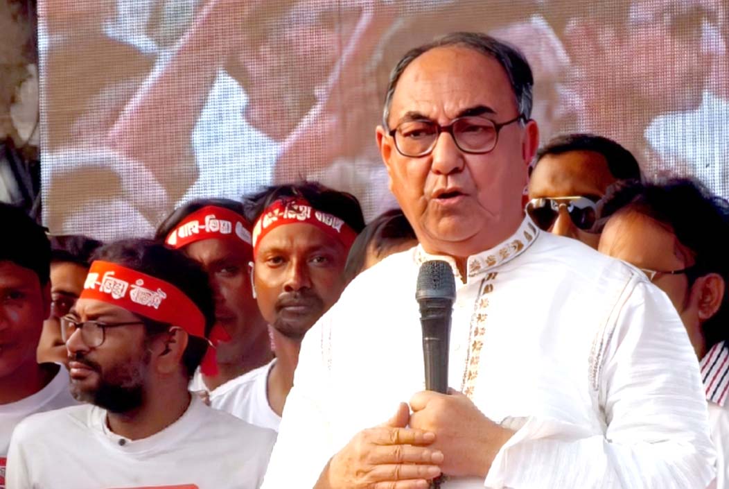 Mirza Abbas The decision of yes-no vote has been left to the people Onnetion