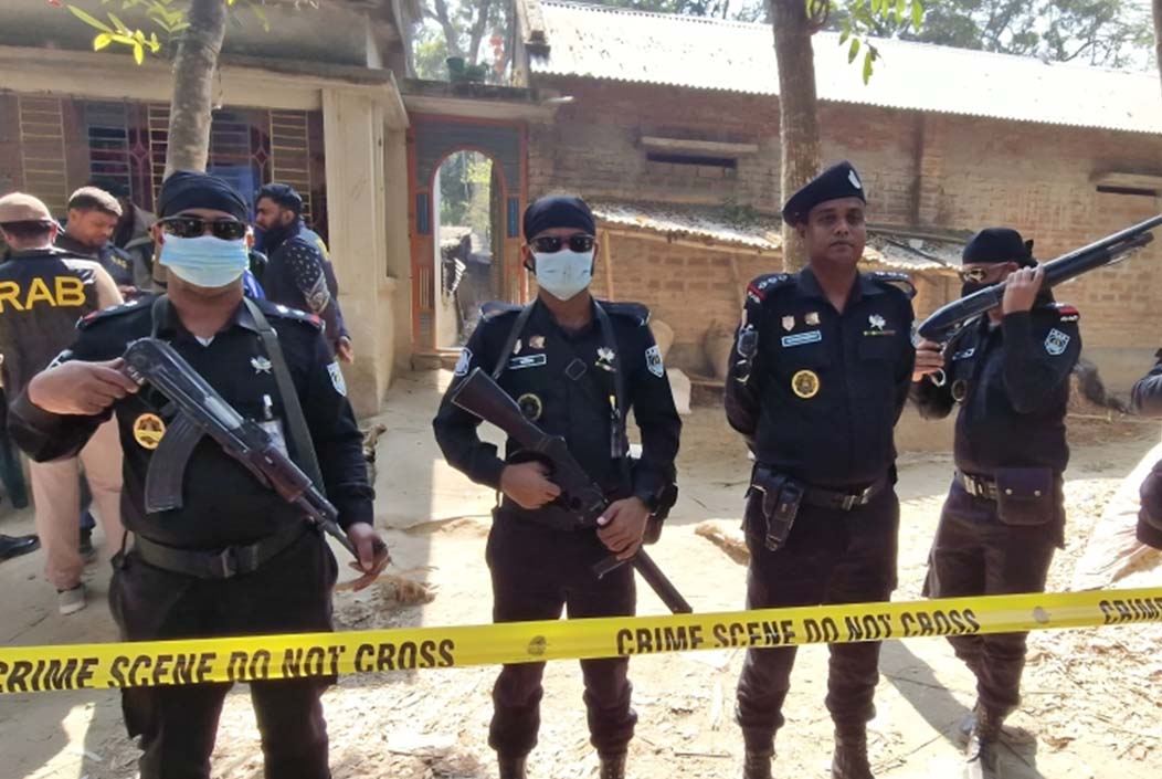 Two killed, 5 arrested in bomb-making explosion Onnetion