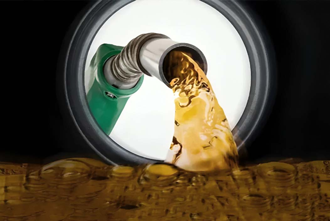 ভারত থেকে এলো ৫ হাজার মেট্রিক টন ডিজেল 5,000 metric tons of diesel arrived from India Onnetion