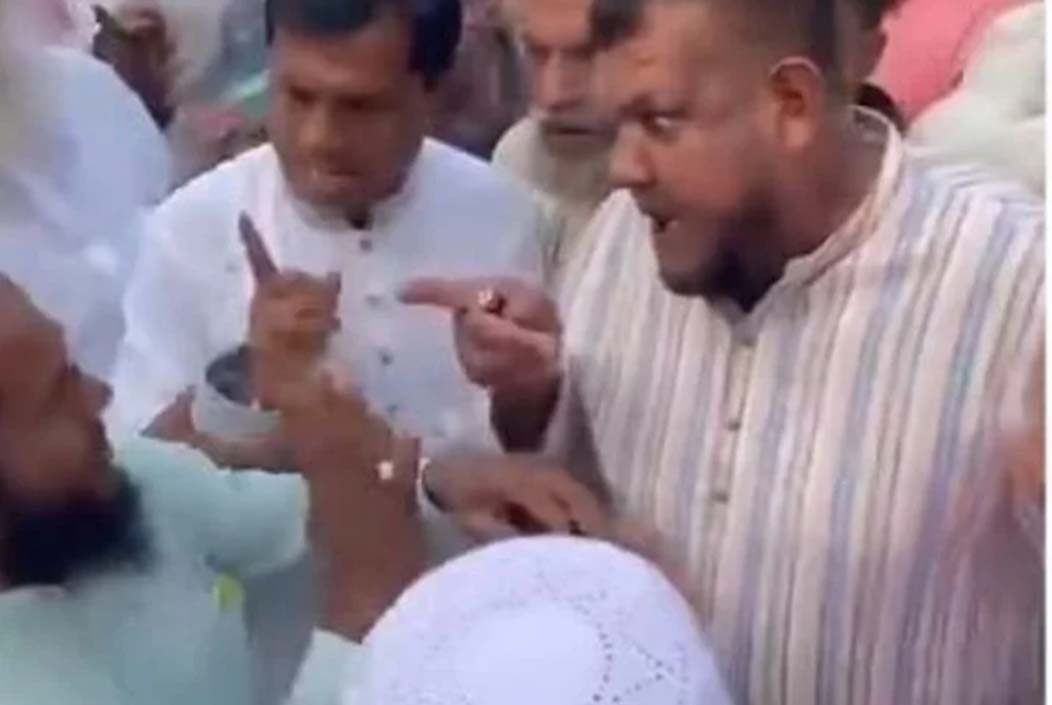 স্বাধীনতা দিবসের অনুষ্ঠানে জিয়াউর রহমানের নাম উল্লেখ না করায় বিএনপি-জামায়াতের হাতাহাতি BNP-Jamaat clash over Ziaur Rahman's name not mentioned at Independence Day event Onnetion