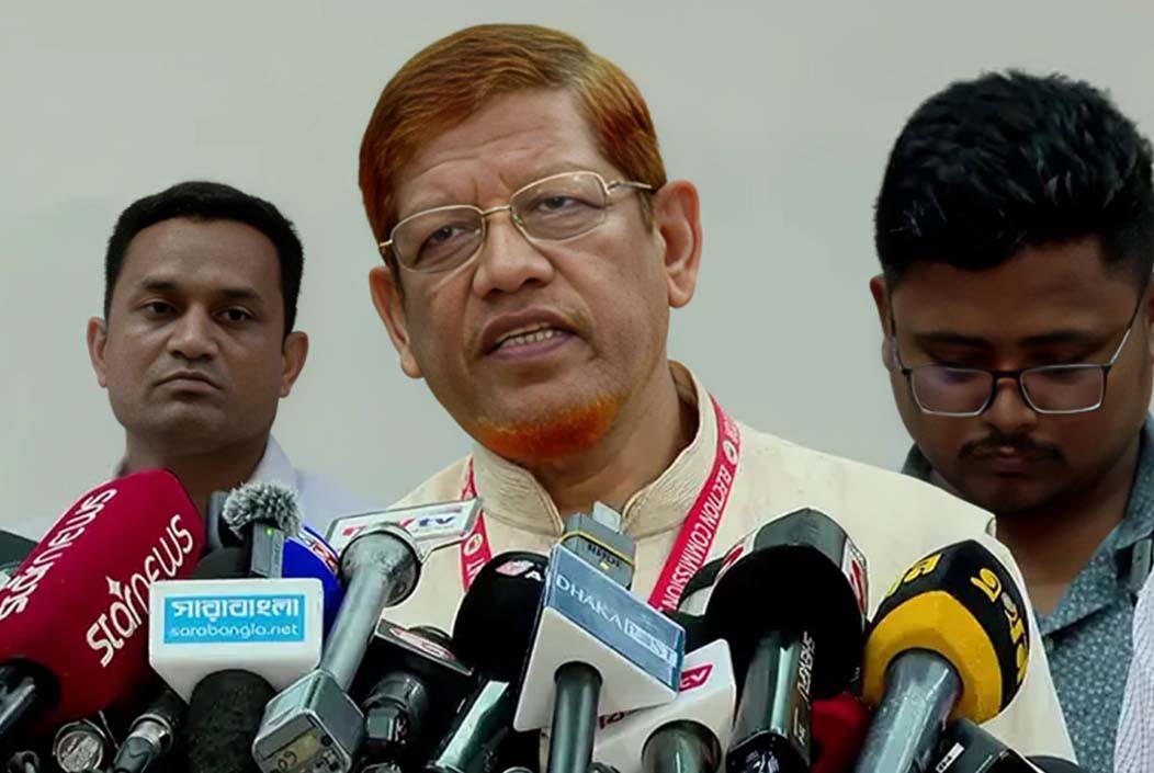 সাংবিধানিক স্বৈরাচারের চেষ্টা হলে রাজপথে নামবে জনগণ: জামায়াত নেতা People will take to the streets if constitutional dictatorship is attempted Jamaat leader Onnetion