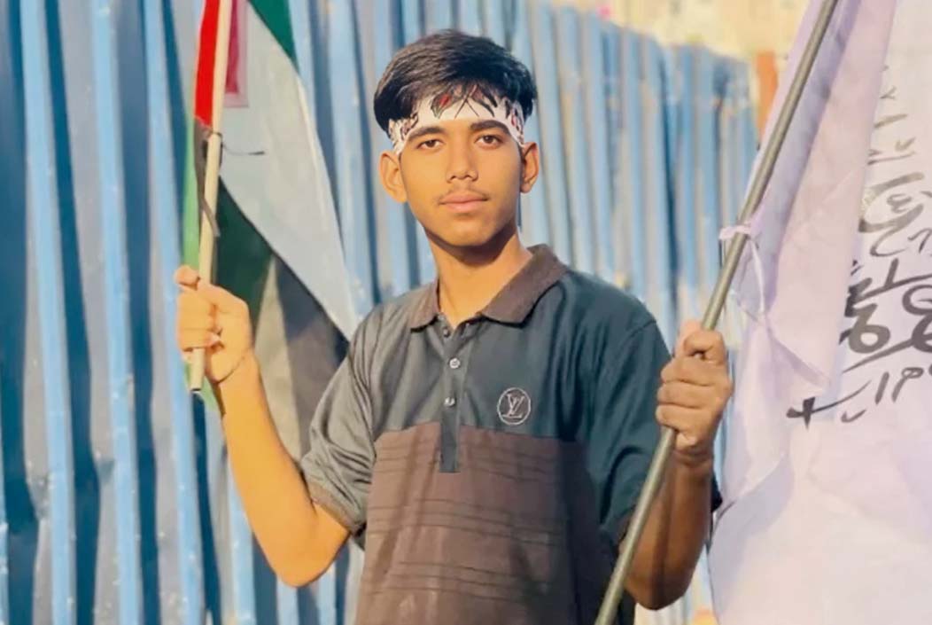 চাঁদরাতে ছুরিকাঘাতে স্কুলছাত্র নিহত Schoolboy killed in moonlight stabbing Onnetion