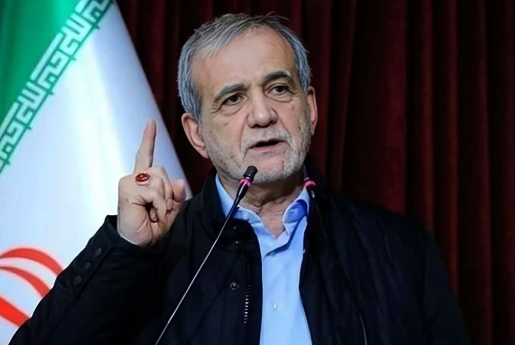 সমঝোতা চাইলে যুক্তরাষ্ট্রকে ‘কর্তৃত্ববাদী’ মনোভাব ছাড়তে হবে: ইরানের প্রেসিডেন্ট US must abandon 'authoritarian' stance if it wants compromise Iranian president Onnetion