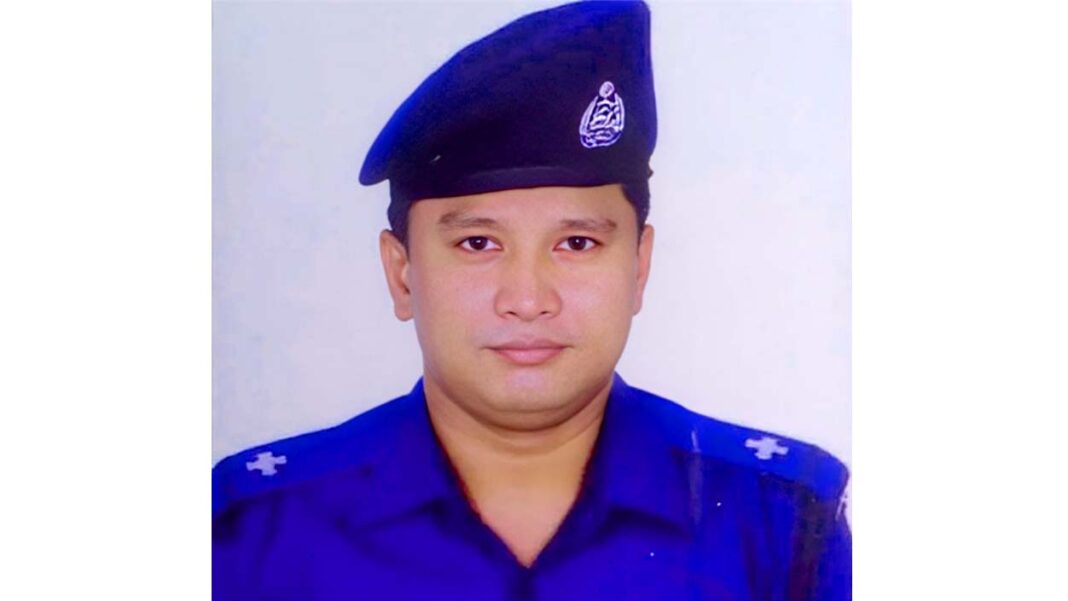 Police officer dies of suicide attempt due to extramarital affair in Bogra Onnetion