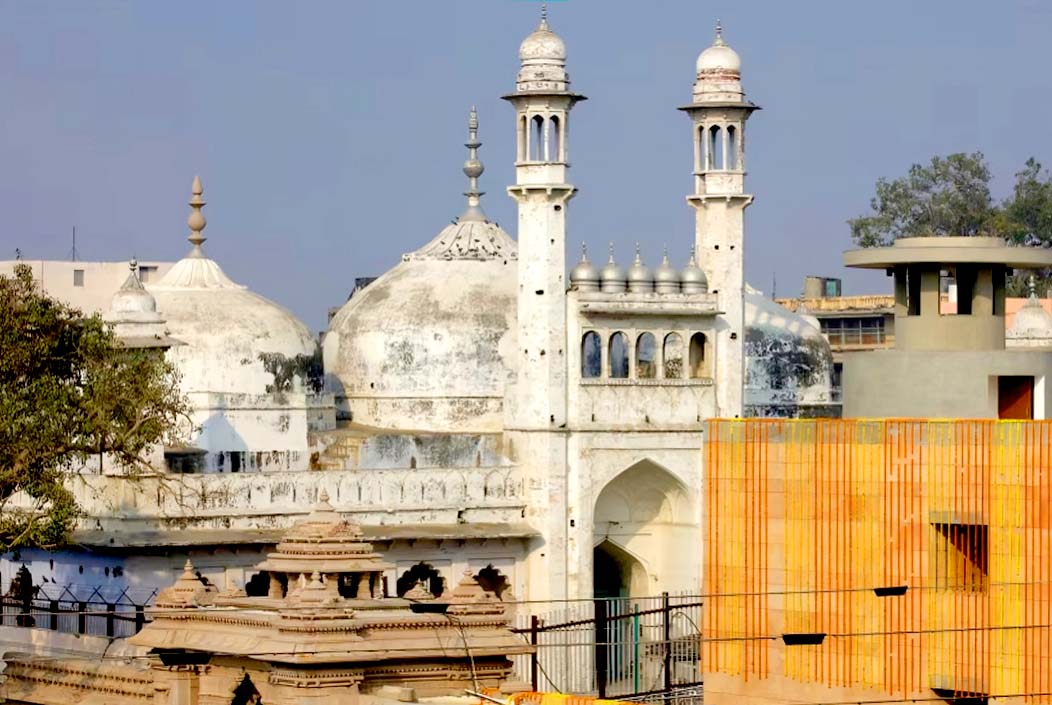 BJP government seals 15 mosques in India Onnetion